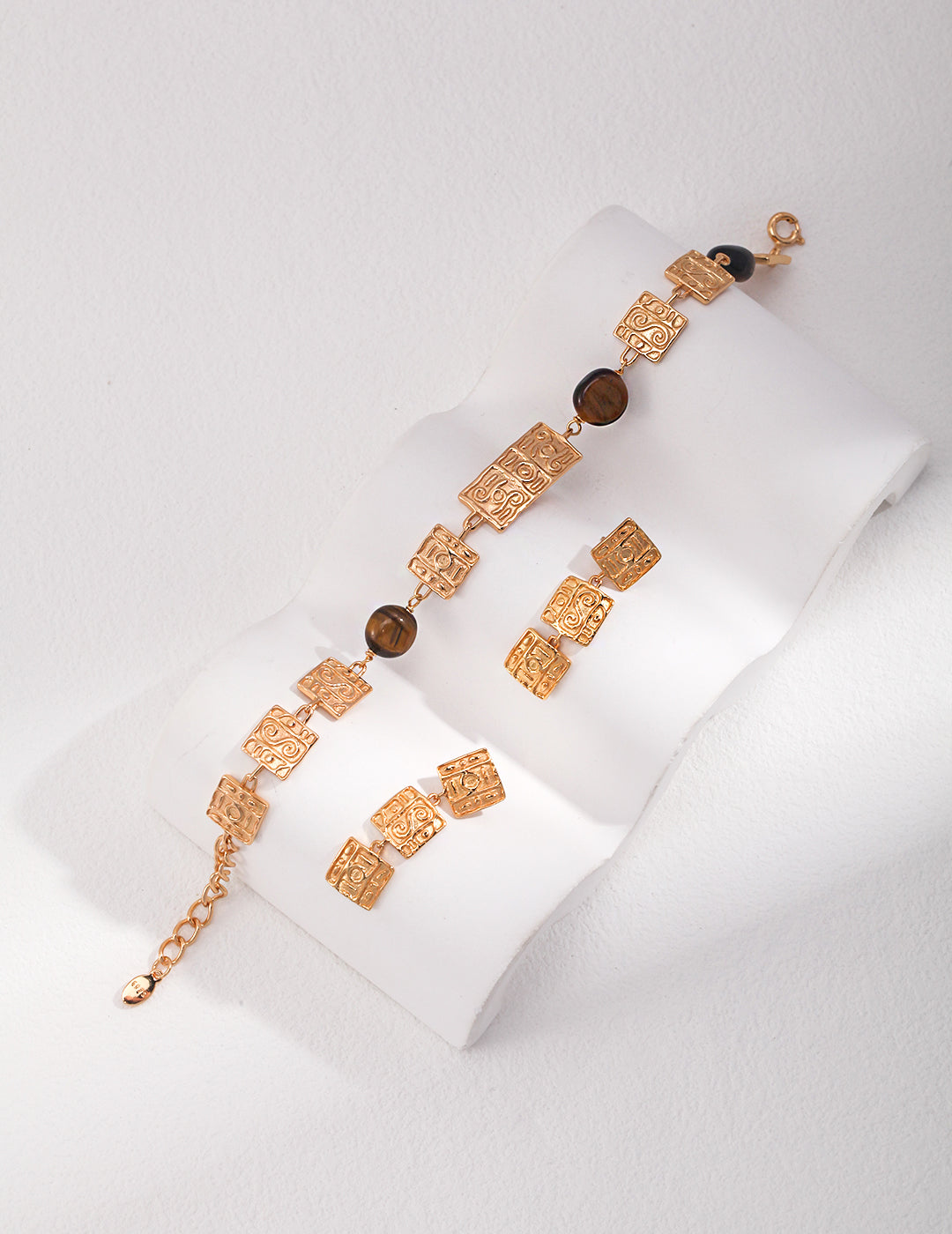 Tiger's Eye Gold Plated Bracelet *Bracelet Only*