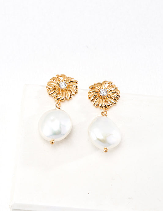 Natural Pearls Earring With Zircon On Vintage Sun Embossment In Gold-Plated Silver